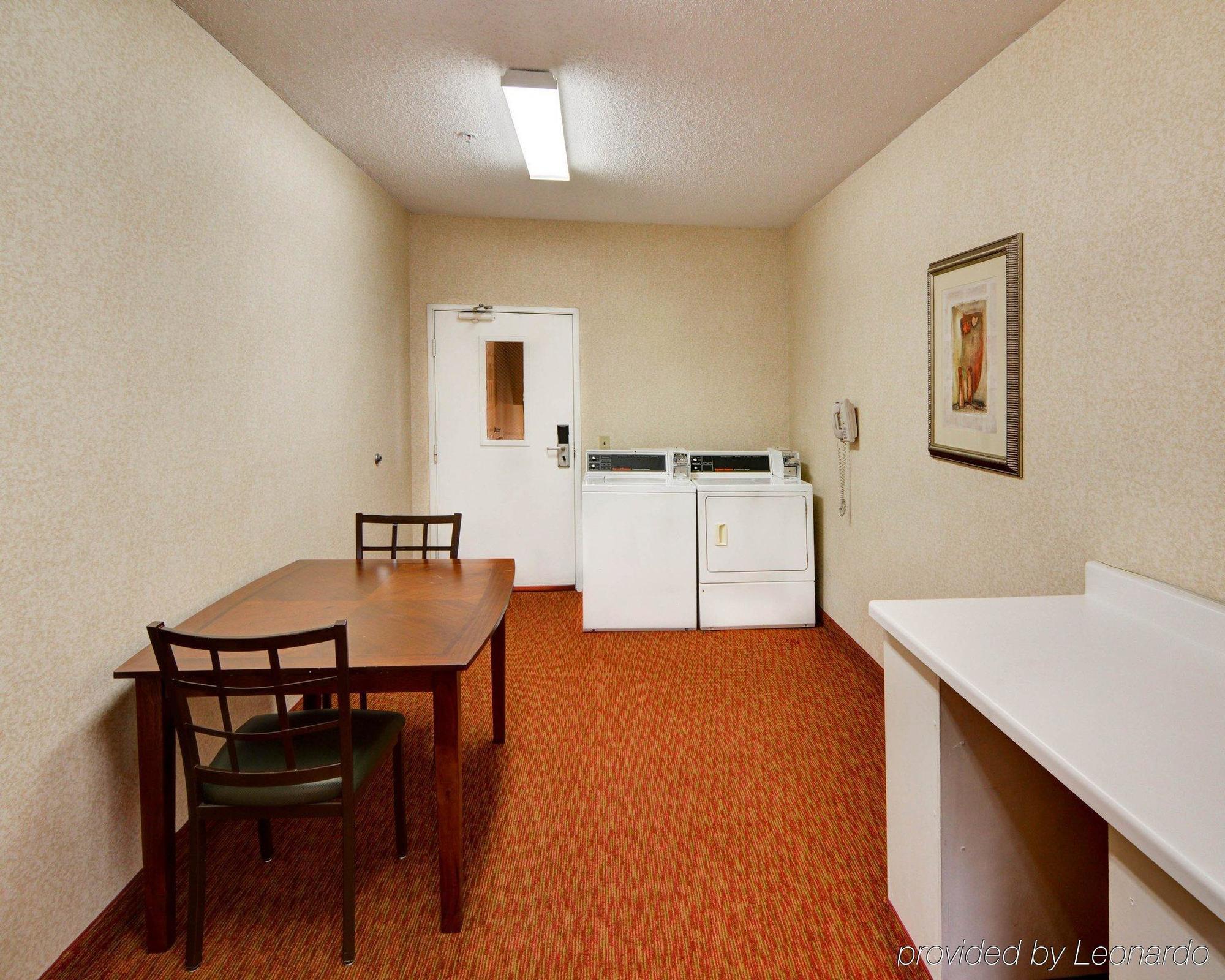 Comfort Suites Lewisville Exterior photo
